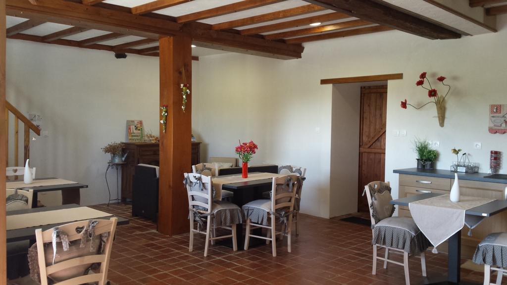 La Bastide Du Moulin - Mont St Michel Bed & Breakfast Moidrey Exterior photo